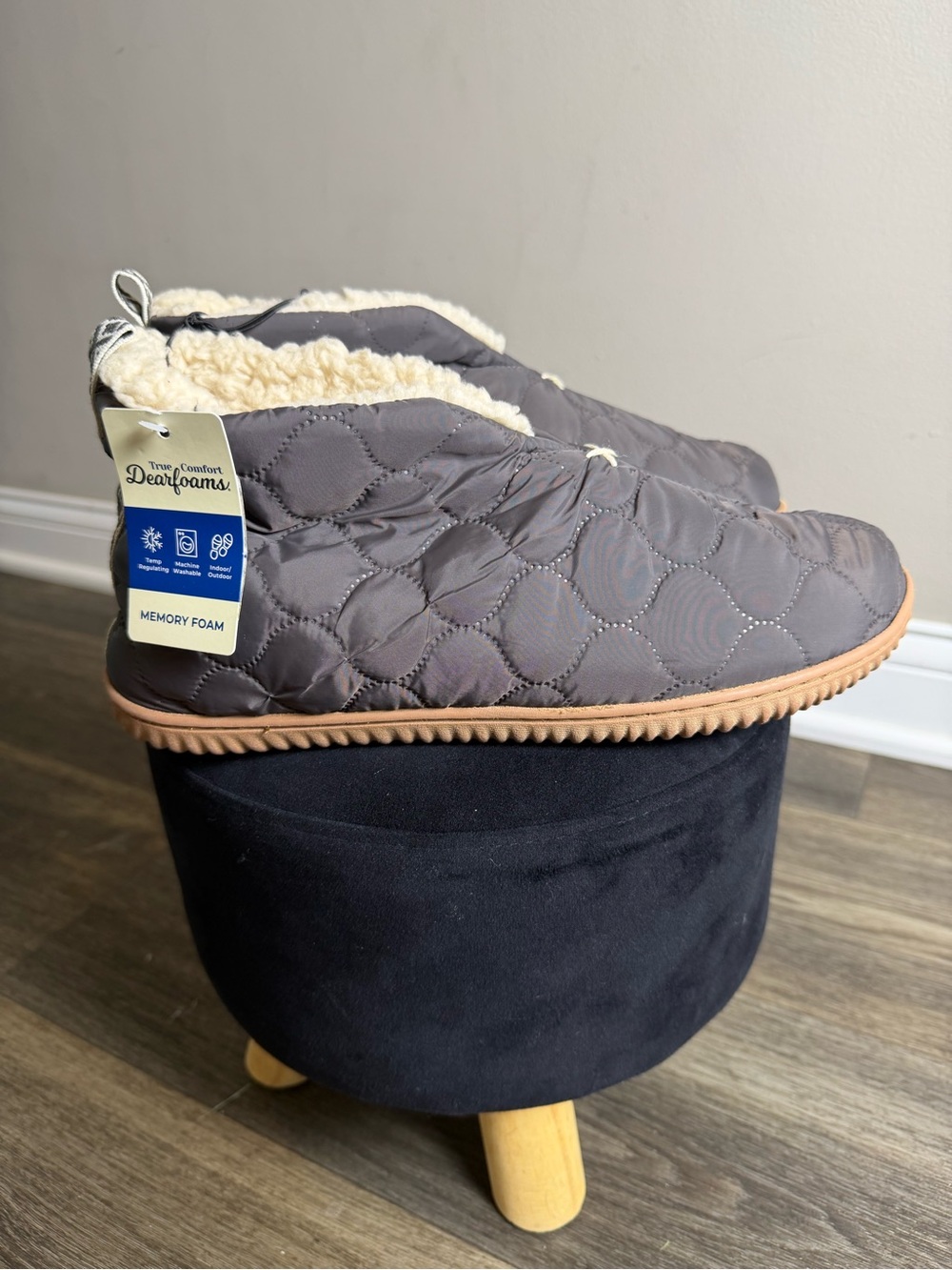 Dearfoams gray quilted women’s slippers